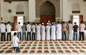 Iqamah meaning in English with transliteration and Arabic text Iqamah